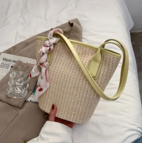 Sac fourre-tout en fibre naturelle avec foulard