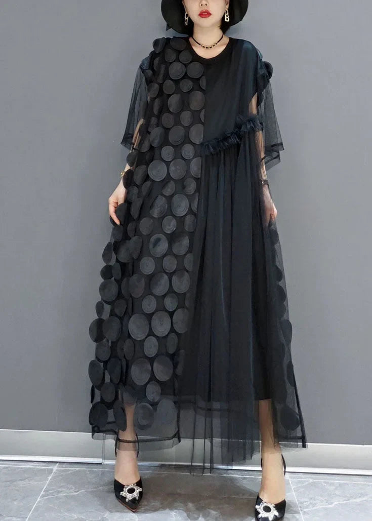 Robe de soirée en tulle à encolure ronde et manches asymétriques