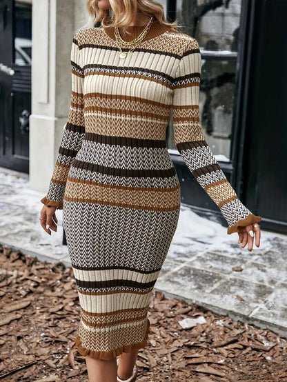 Robe pull à manches longues rayée avec bordures froncées