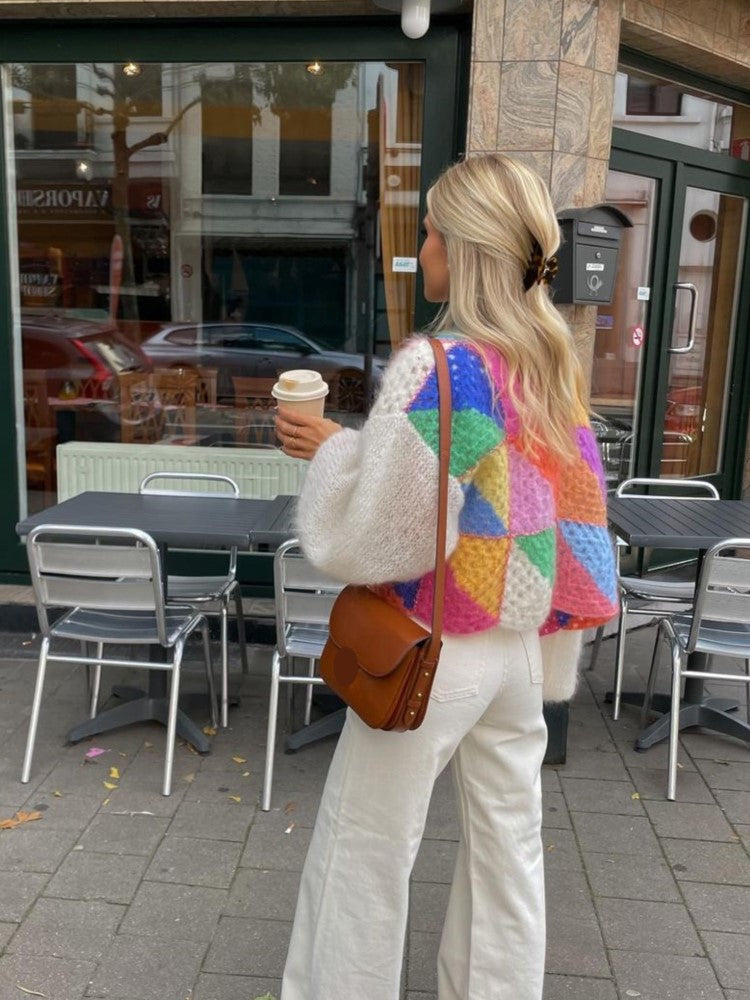 Confortable pull-over en maille structurée avec détails accentués