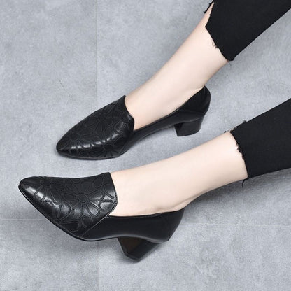 Doralyn™ - Escarpins en Cuir Véritable à Broderies Élégantes