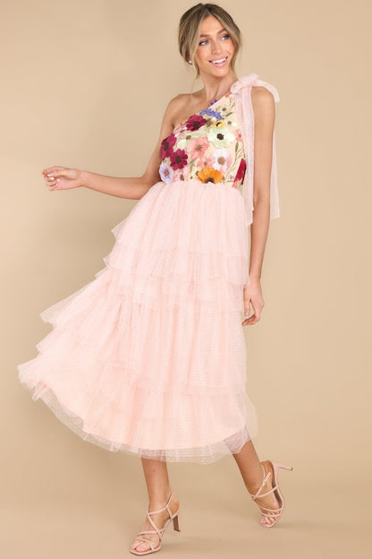 Pauline Laurent® | Robe midi à volants brodée