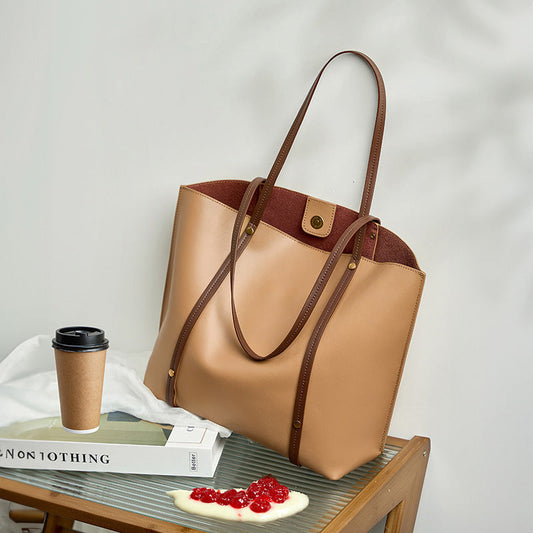 Sac fourre tout en cuir lisse