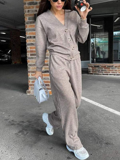 Ensemble décontracté confortable avec pull col V et pantalon