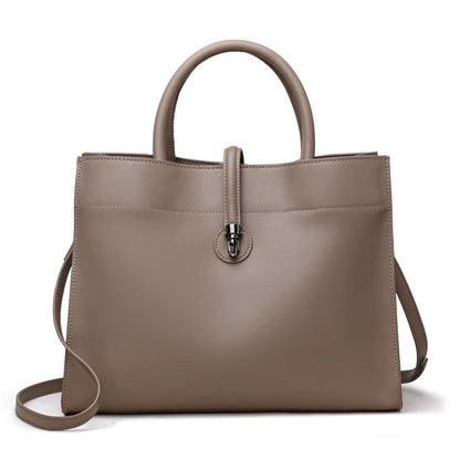 Sac à main minimaliste en cuir lisse