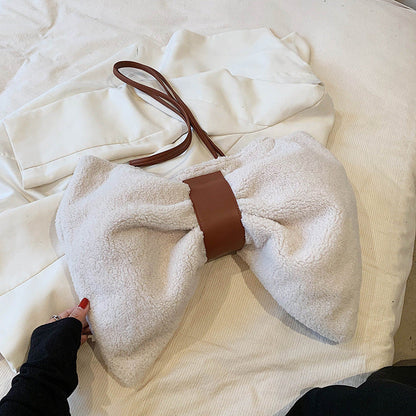 Sac à bandoulière imitation laine de mouton