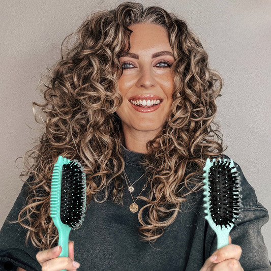 Brosse de coiffage pour cheveux bouclés pour boucles parfaites sans effort