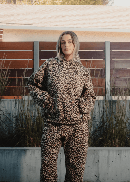 Sweat à capuche confortable imprimé guépard pour un style décontracté chic