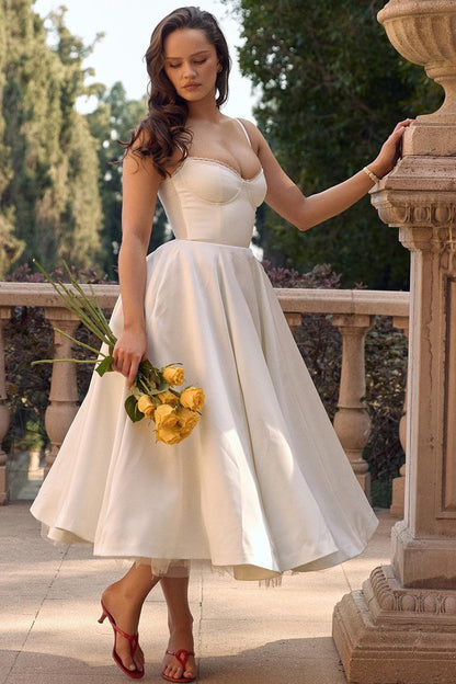 Robe Midi Élégante Evelina