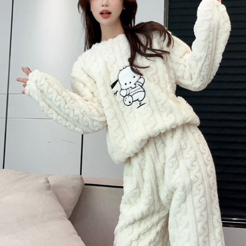 Pyjama en polaire douillette pour femmes