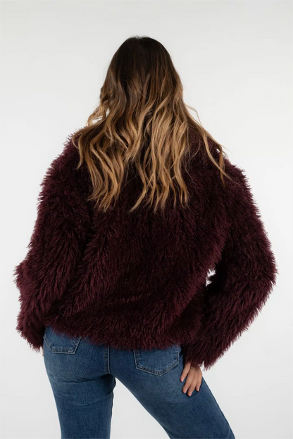 Manteau en fausse fourrure douillet pour un chic hivernal