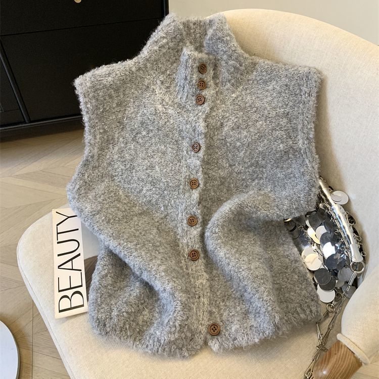 Gilet sans manches en maille texturée à col montant boutonné