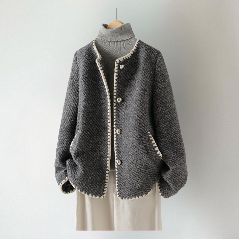 Cardigan en maille légère chic pour superposition