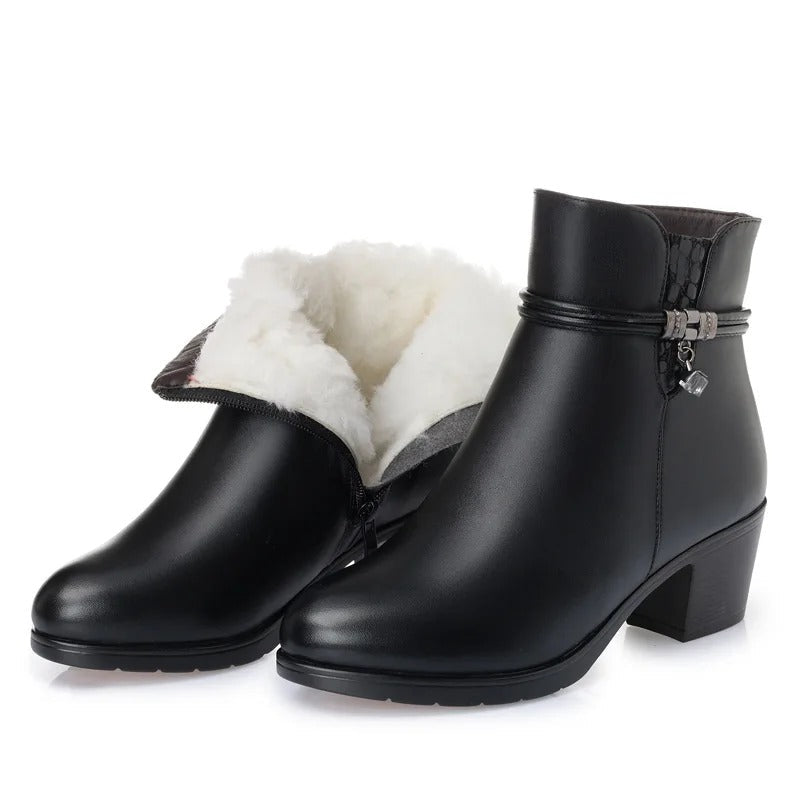 Bottes élégantes montantes doublées en polaire avec fermeture éclair latérale