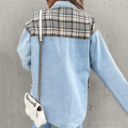 Veste à carreaux chic avec col classique et détails à boutons