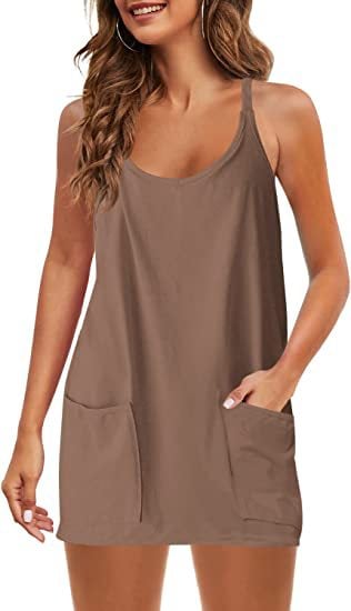 Mini robe confortable à bretelles avec short intégré