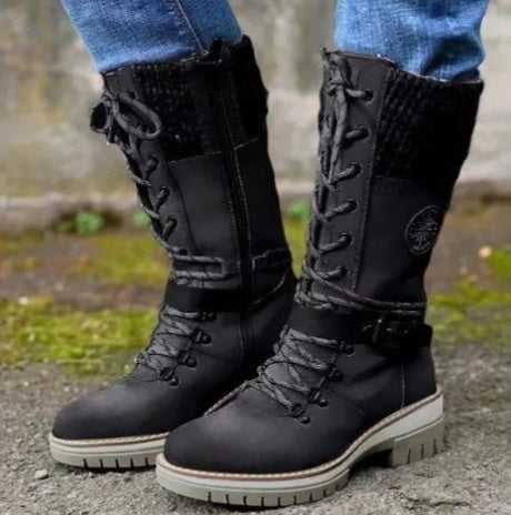 Chaussures à lacets mi-mollet