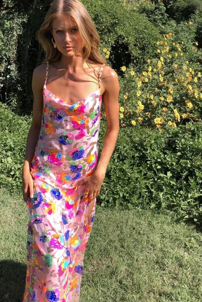 Pauline Laurent® | Robe maxi dos nu avec paillettes brodées