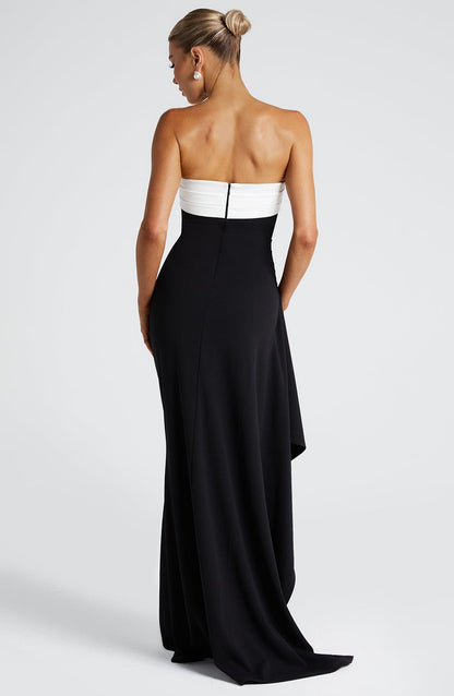 Robe longue sans manches pour femme à silhouette fluide