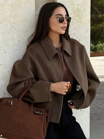 Manteau zippé en laine marron douillet pour les superpositions d'automne