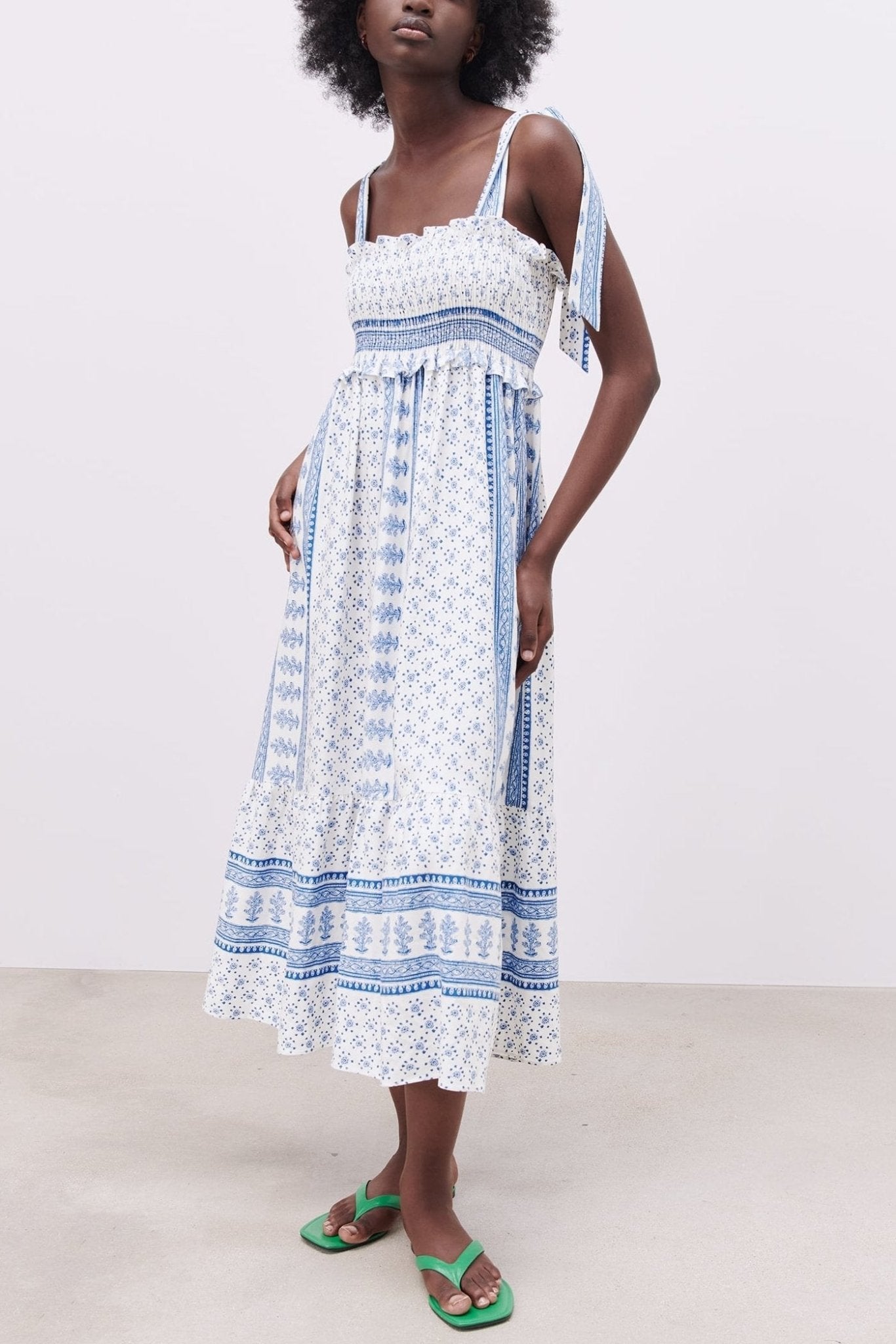 Pauline Laurent® | Robe midi à bretelles froncées