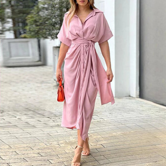 Robe pour femme au style moderne et à la coupe tendance
