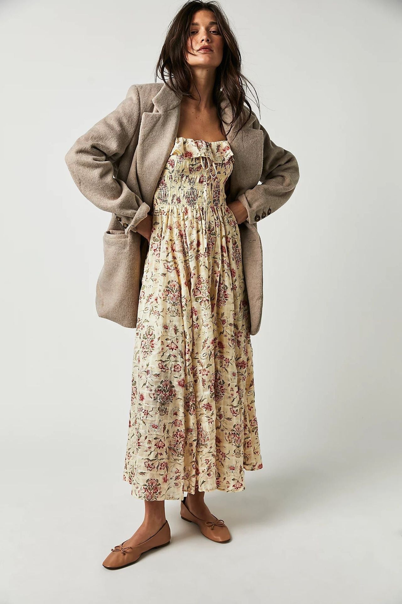 Pauline Laurent® | Robe midi imprimée avec haut froncé et volants