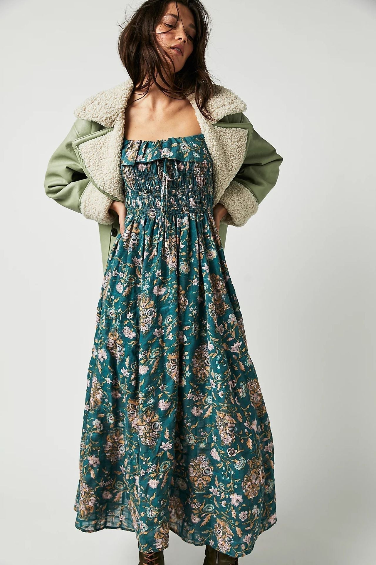 Pauline Laurent® | Robe midi imprimée avec haut froncé et volants