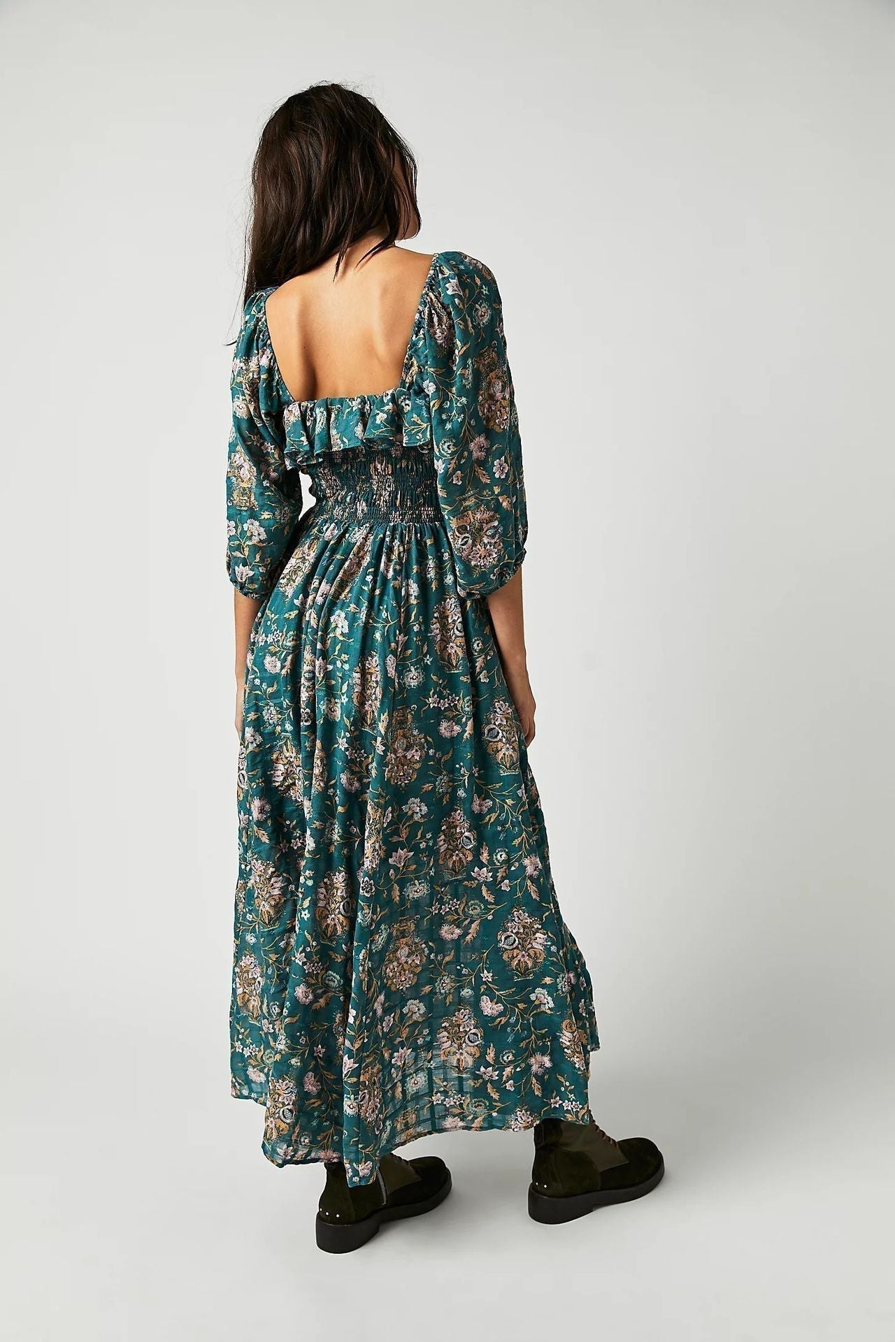 Pauline Laurent® | Robe midi imprimée avec haut froncé et volants