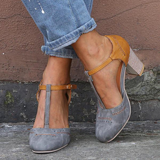 Chaussures à bout fermé et à talon bloc femmes