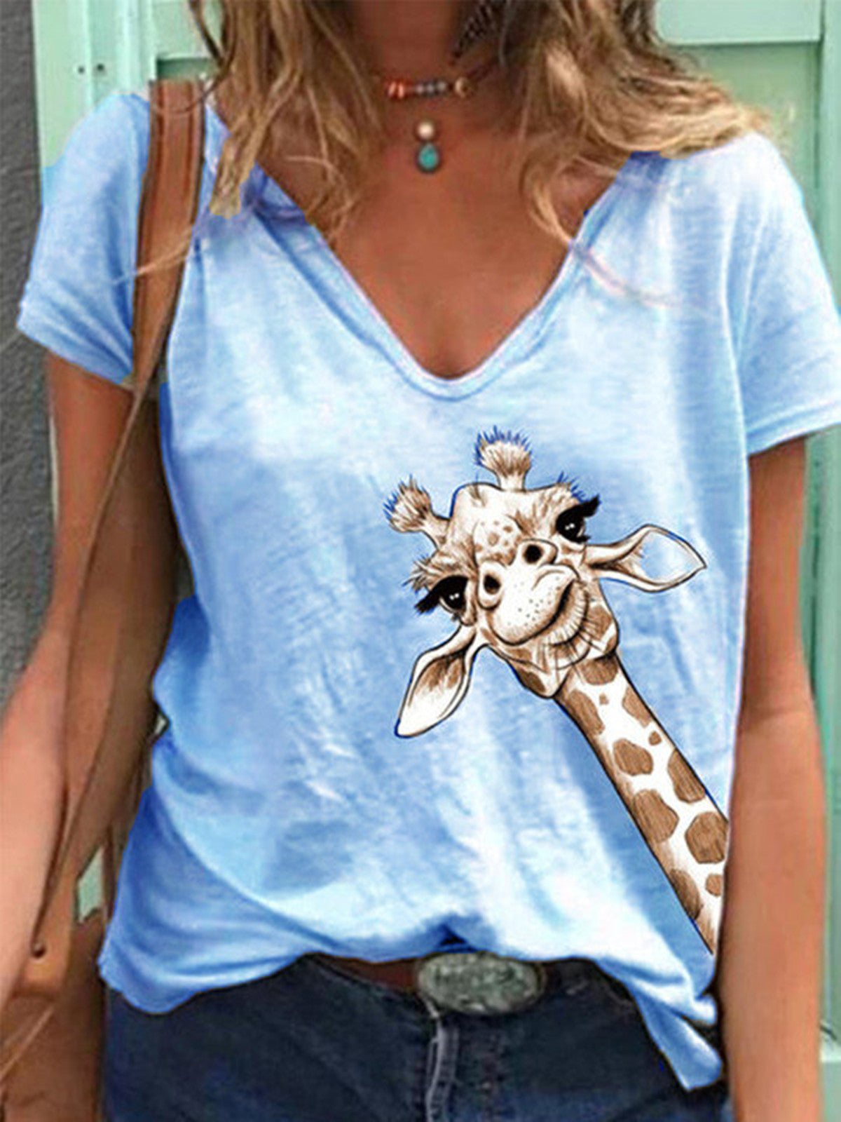 T-shirt à manches courtes et encolure en V avec imprimé animalier