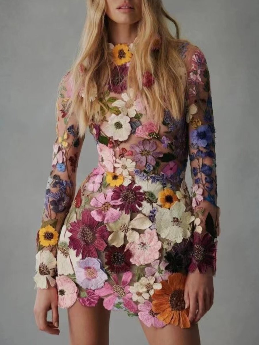 Pauline Laurent® | Robe fleurie en trois dimensions