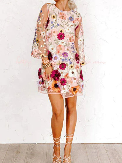Pauline Laurent® | Robe courte hipster à fleurs en trois dimensions