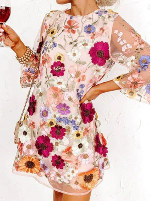Pauline Laurent® | Robe courte hipster à fleurs en trois dimensions