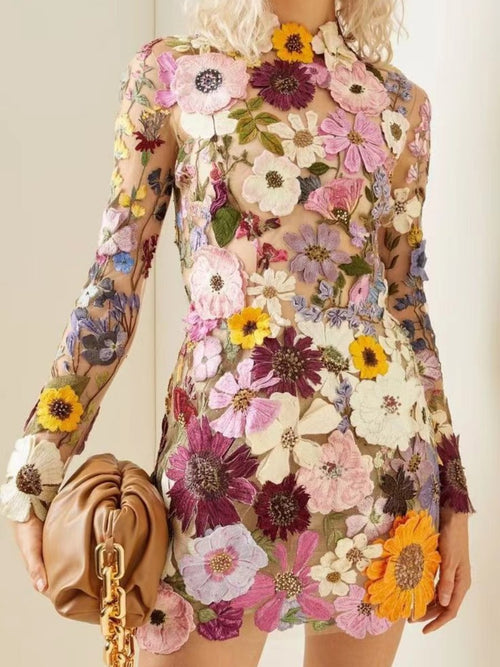 Pauline Laurent® | Robe fleurie en trois dimensions