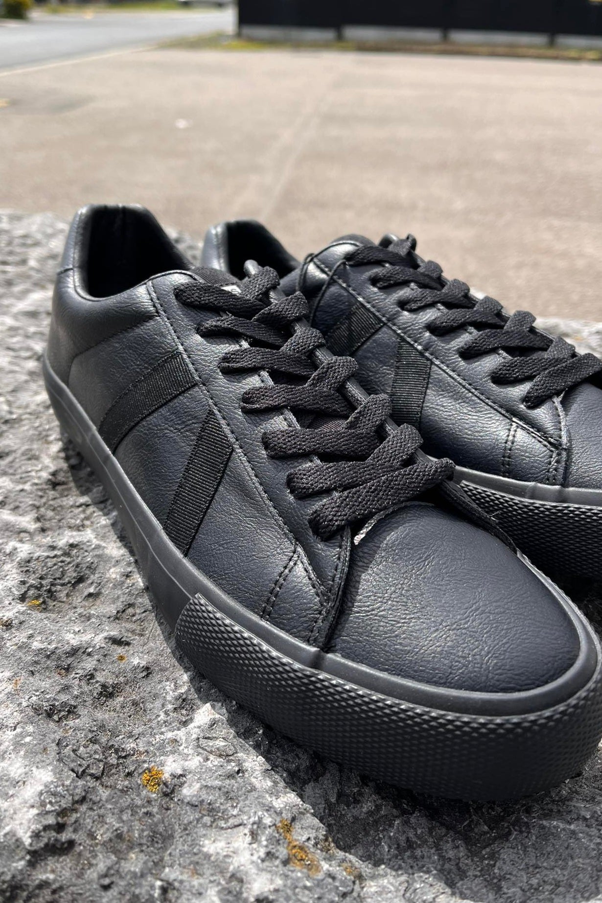 Baskets JFWFREEMAN Noires