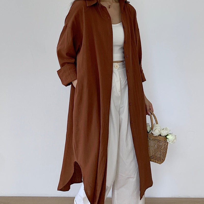 Robe boutonnée respirante de couleur unie avec revers