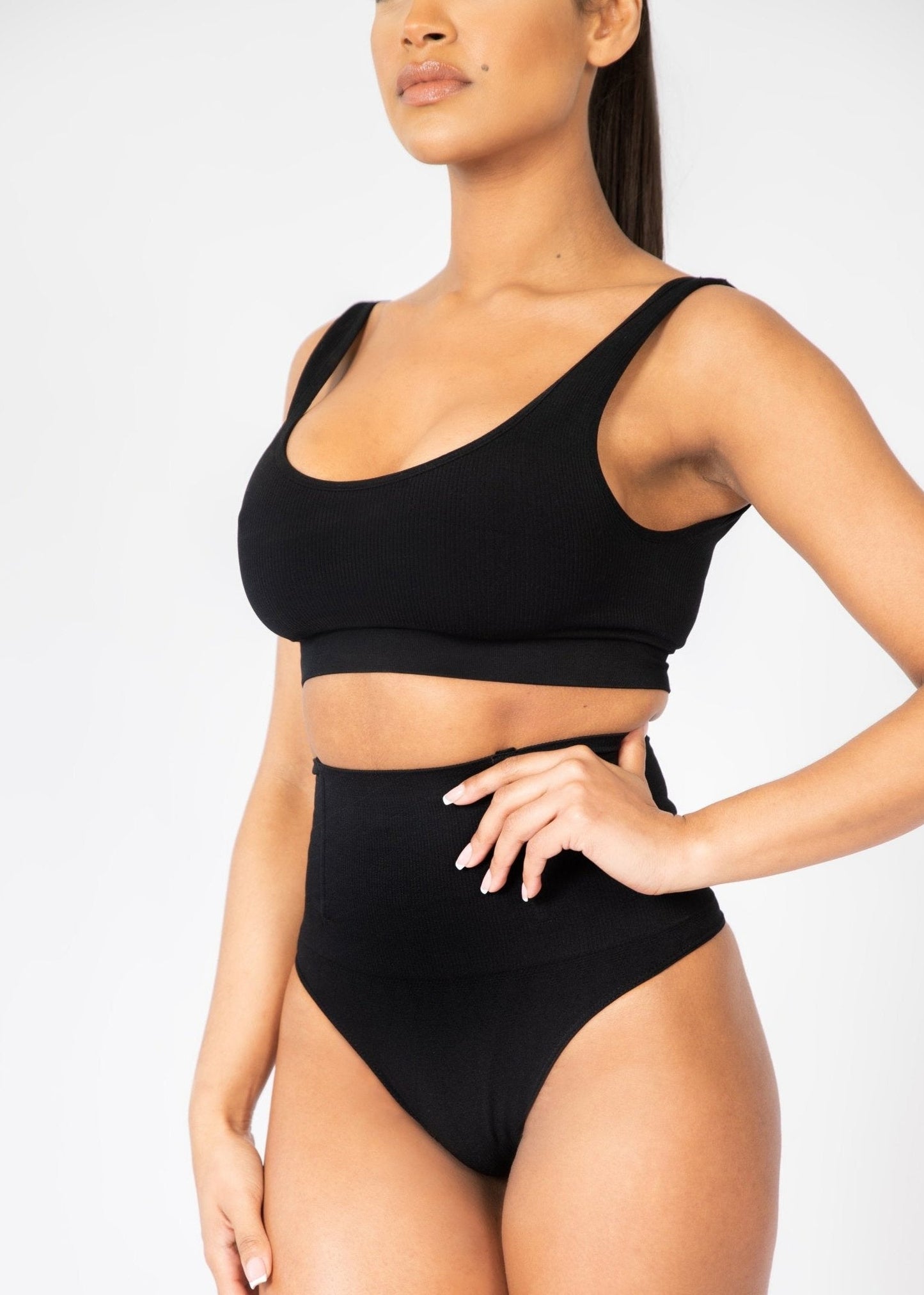 Stella - Corrigerend String - 4 Stalen Baleinen