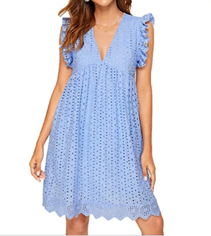 Robe d'été romantique avec broderie anglaise et manches à volants