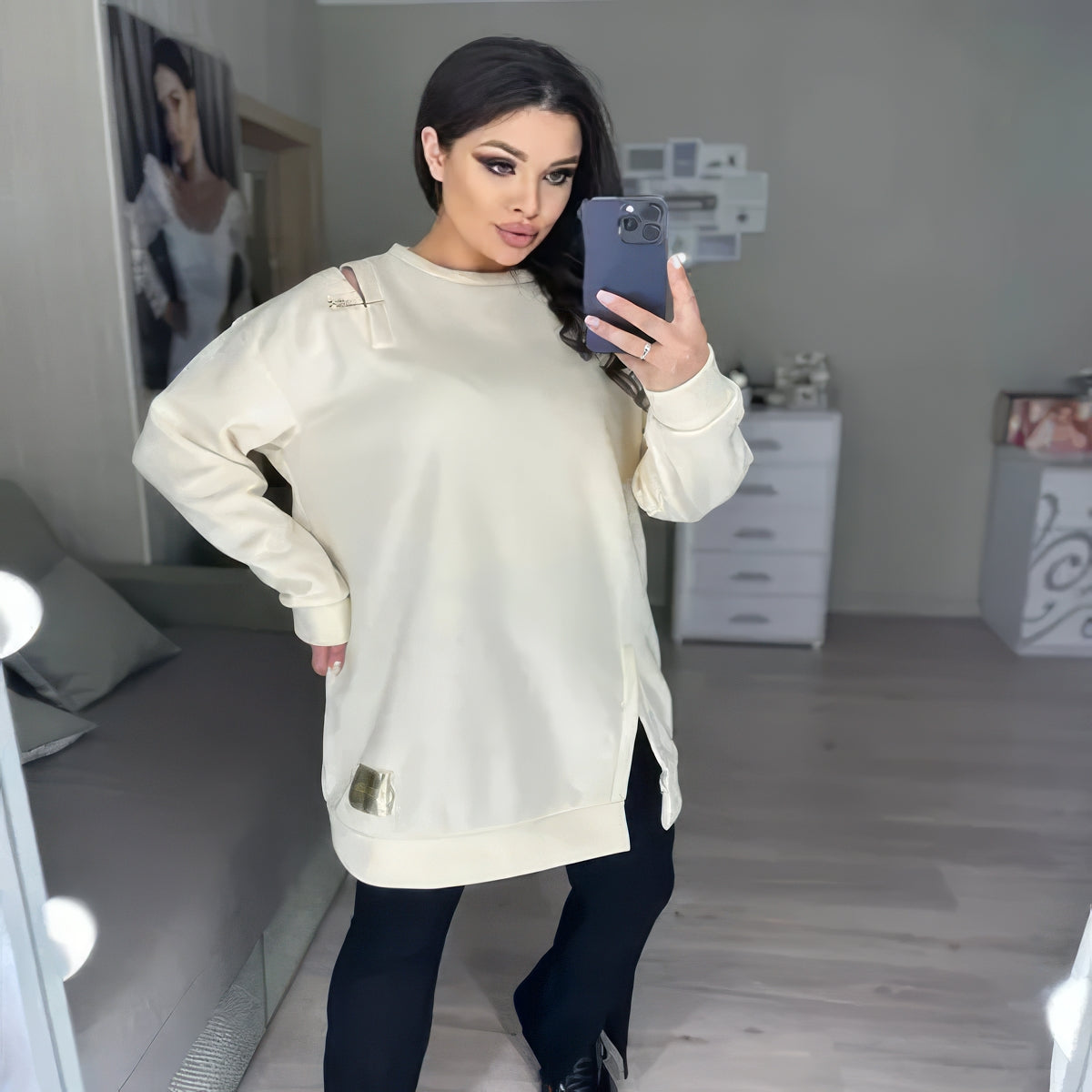 Robe Sportive Élégante pour Femme avec Découpes Décoratives