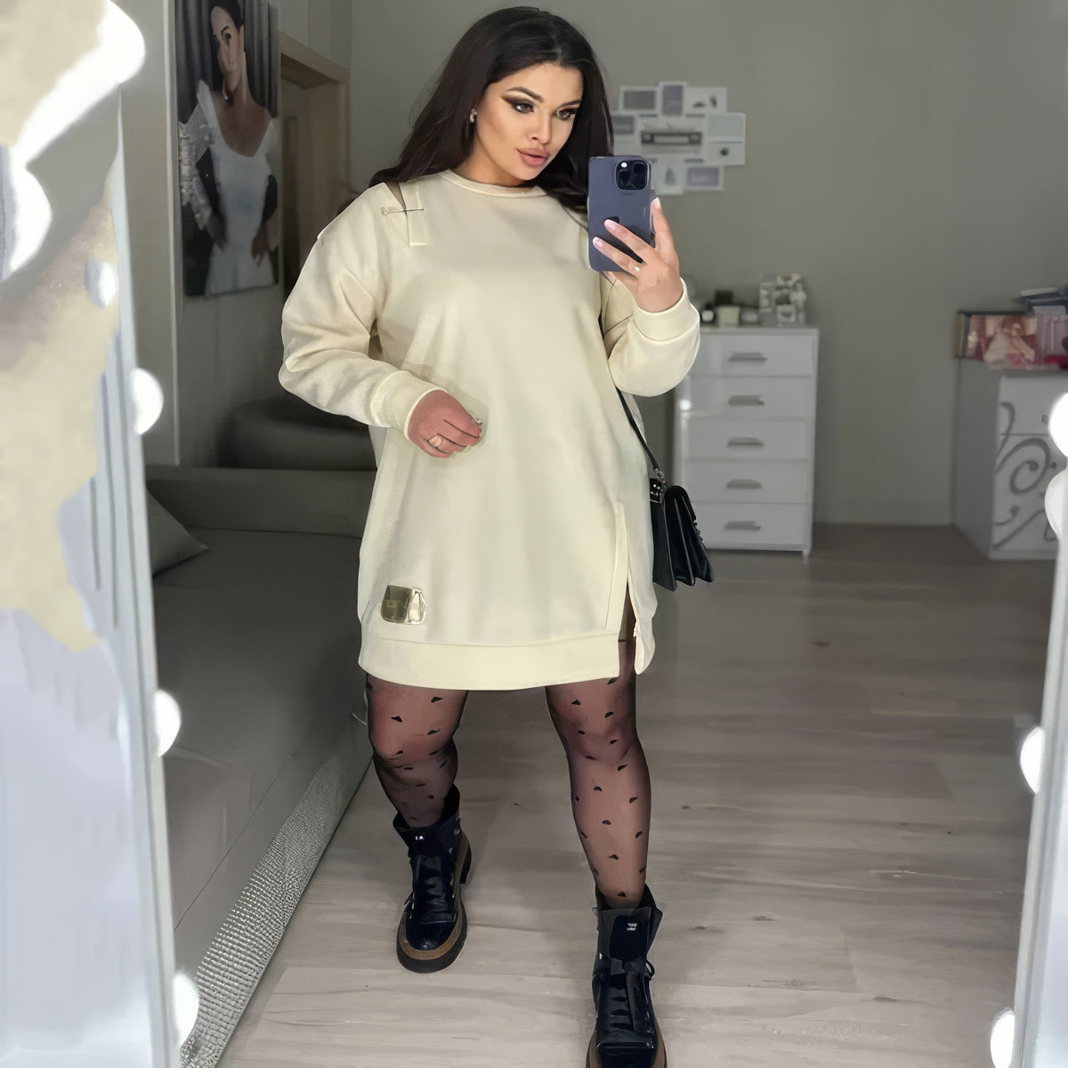 Robe Sportive Élégante pour Femme avec Découpes Décoratives